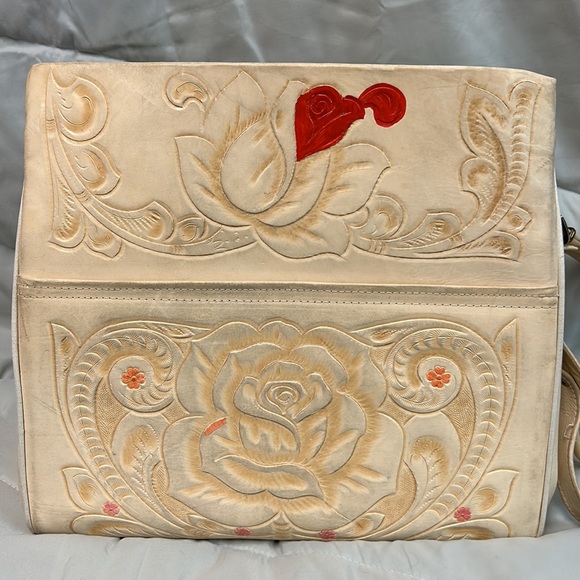 Vintage Leather Hand Tooled RARE Purse 1960s Mexico Ivory Yellow Mayan Roses - Picture 2 of 16